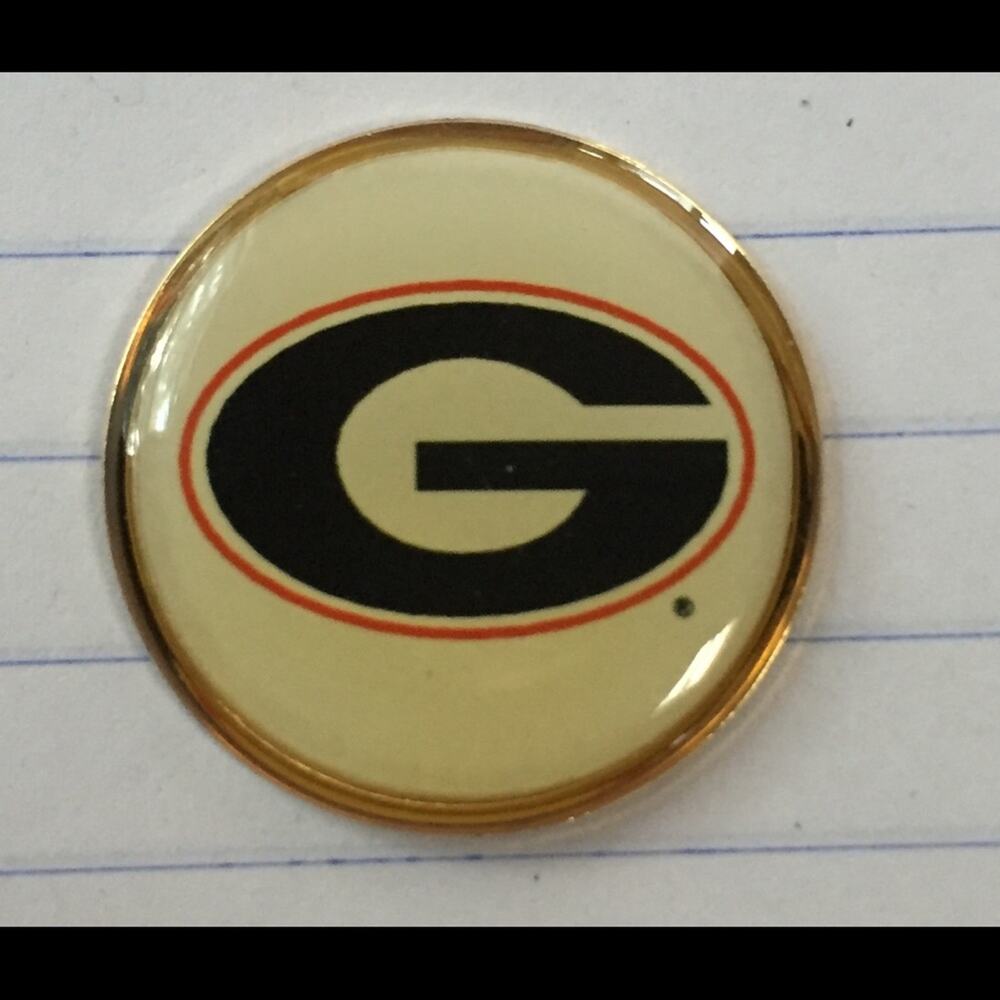 Vintage Georgia Bulldogs‎ golf ball marker